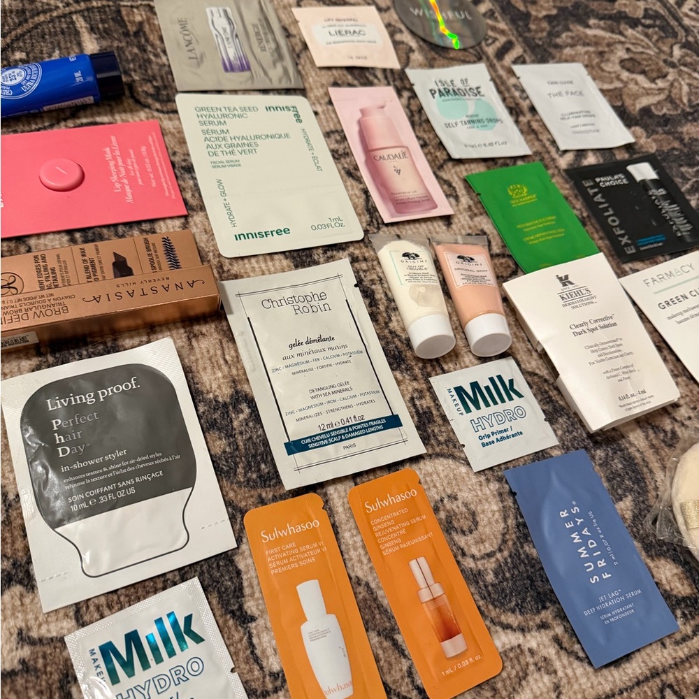 Sephora Mega Sample Set (25 pieces) - Picture 2 of 6
